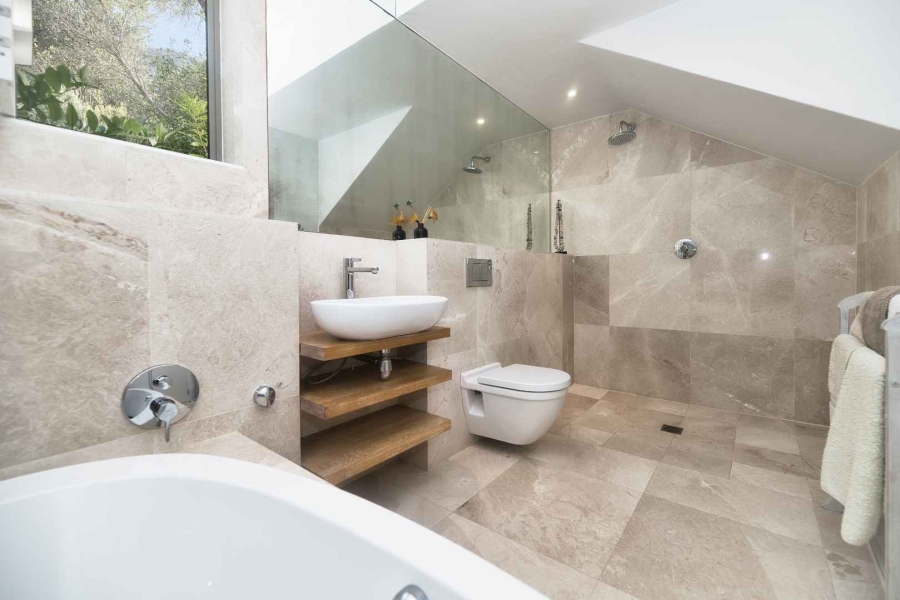 3 Bedroom Property for Sale in Fernkloof Estate Western Cape